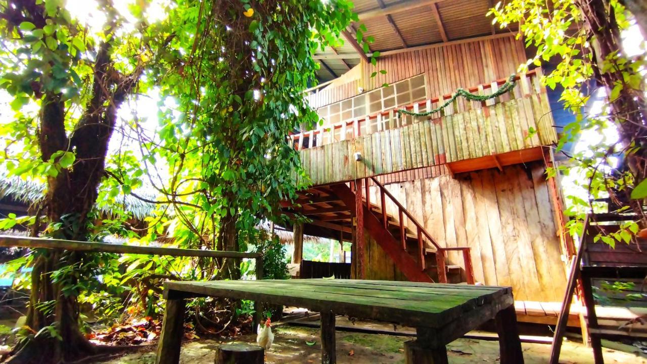 Hospedaje Y Tours Reina Arriera Amazonas Colombia Macedonia 外观 照片