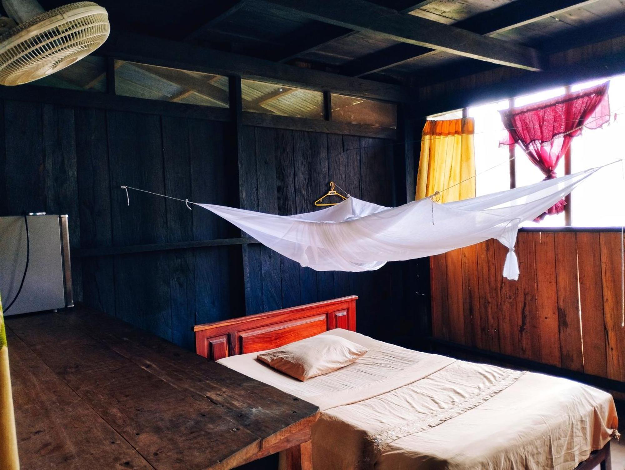 Hospedaje Y Tours Reina Arriera Amazonas Colombia Macedonia 外观 照片