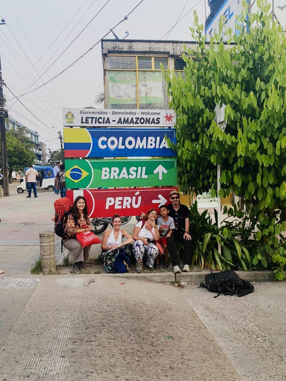 Hospedaje Y Tours Reina Arriera Amazonas Colombia Macedonia 外观 照片