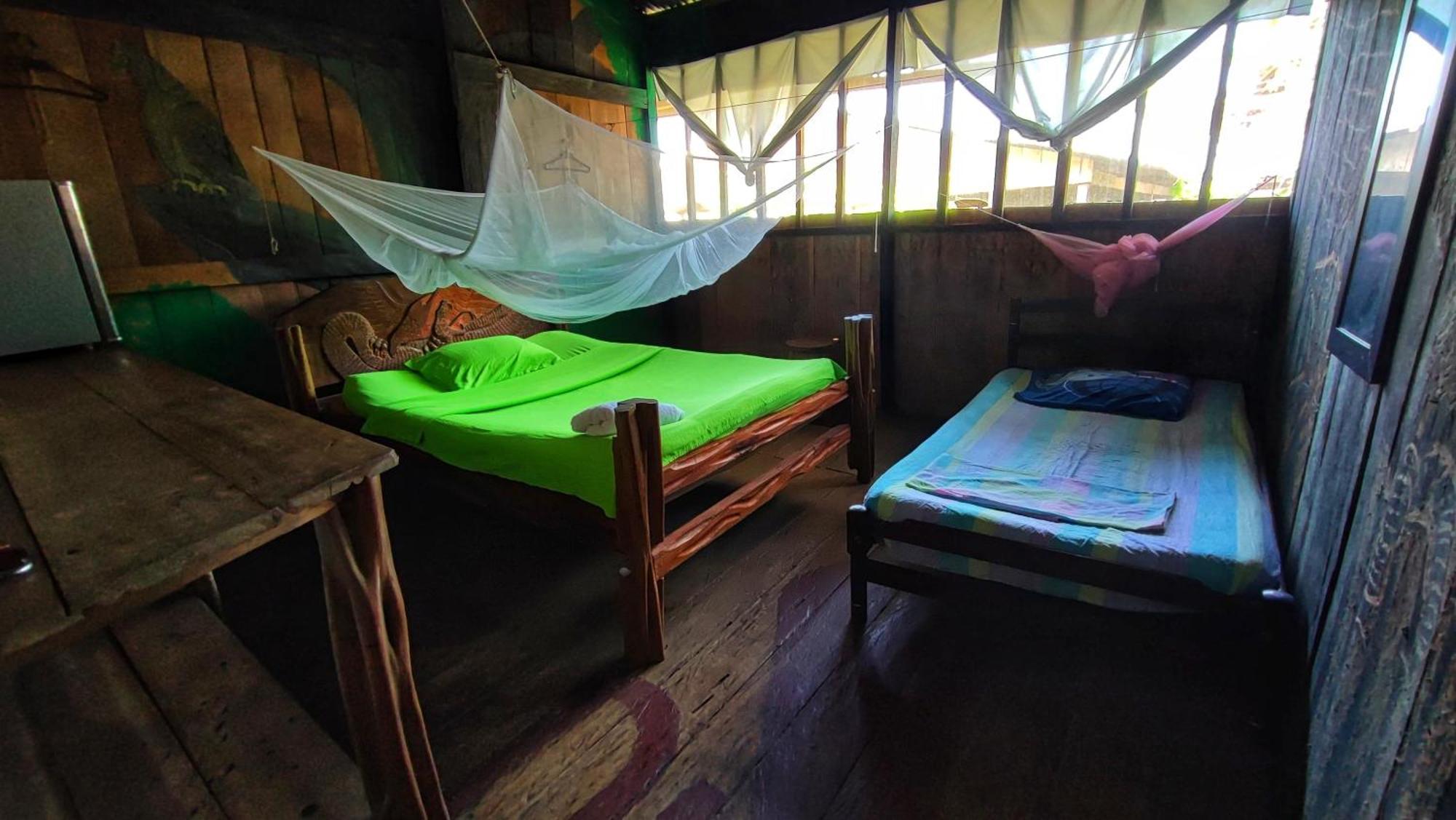 Hospedaje Y Tours Reina Arriera Amazonas Colombia Macedonia 外观 照片
