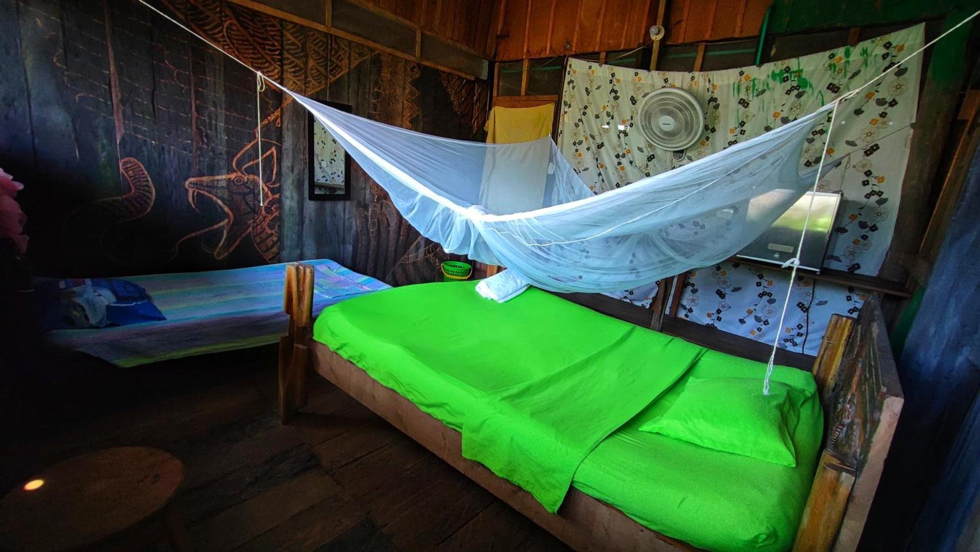 Hospedaje Y Tours Reina Arriera Amazonas Colombia Macedonia 外观 照片