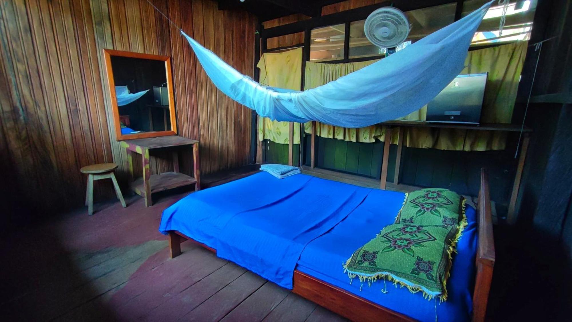 Hospedaje Y Tours Reina Arriera Amazonas Colombia Macedonia 外观 照片